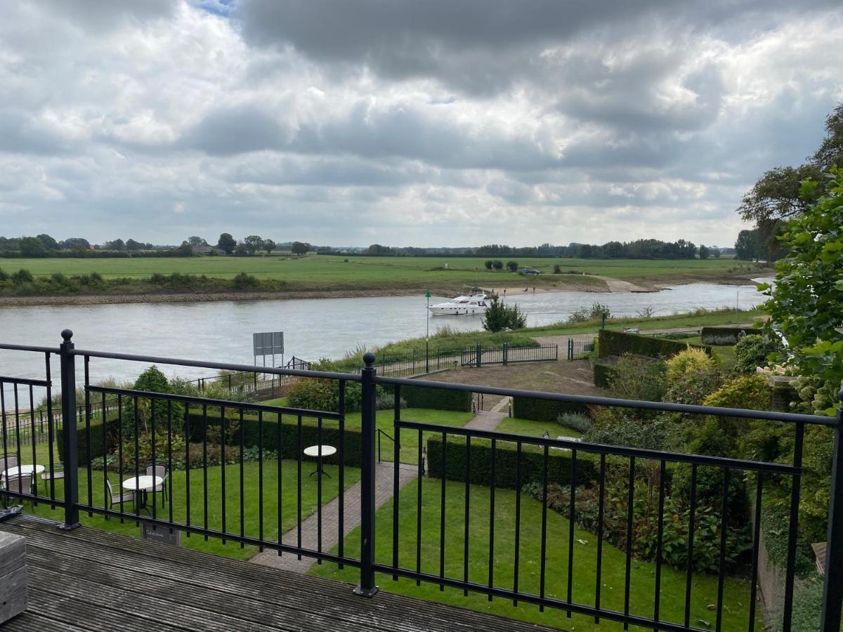 Villa Veertien Dieren Bagian luar foto