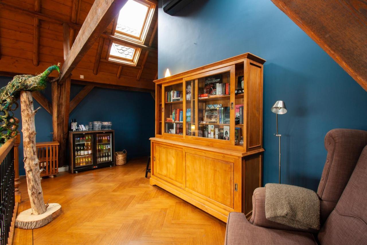 Villa Veertien Dieren Bagian luar foto