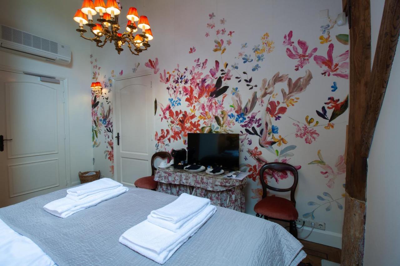 Villa Veertien Dieren Bagian luar foto