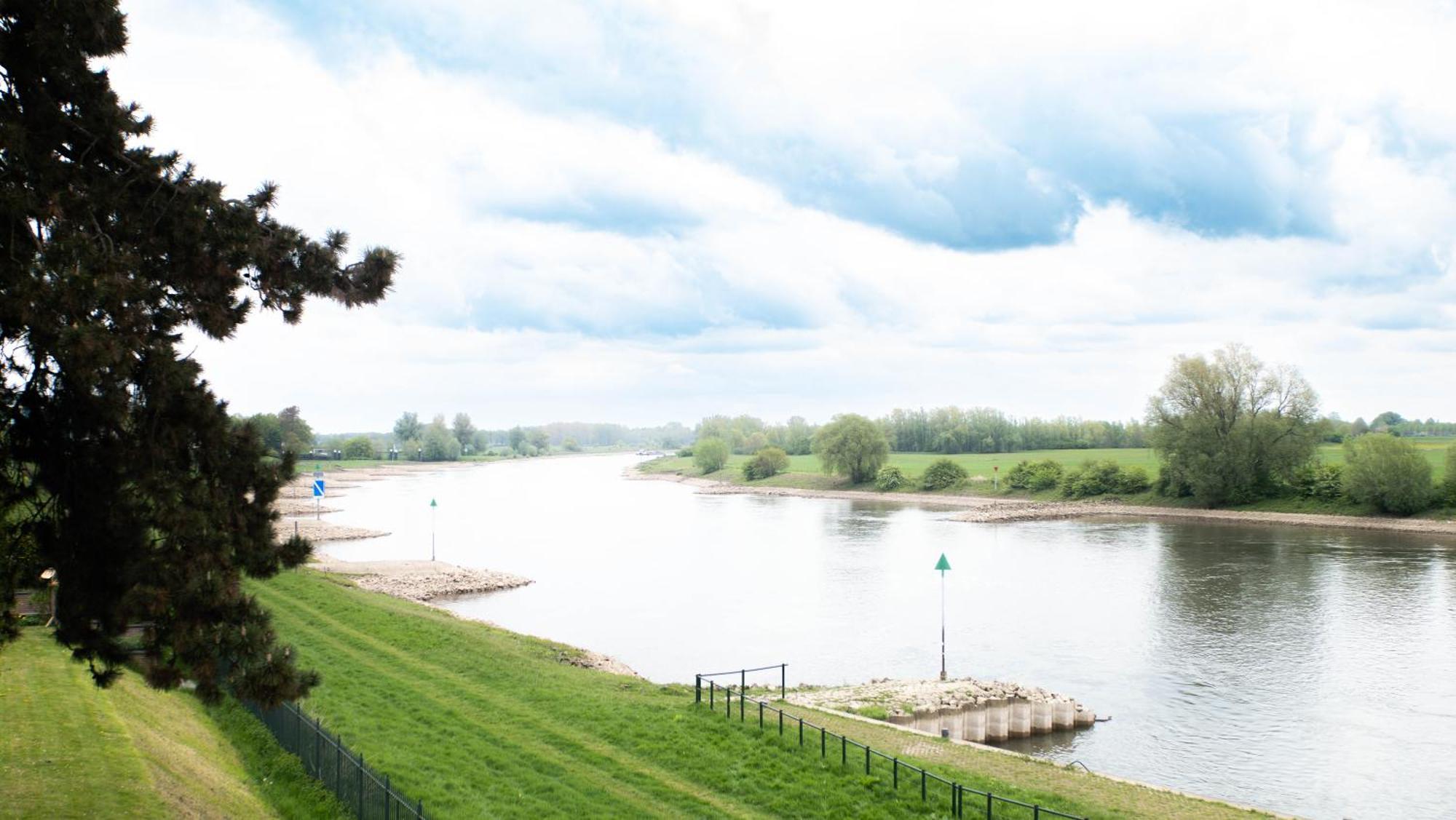 Villa Veertien Dieren Bagian luar foto